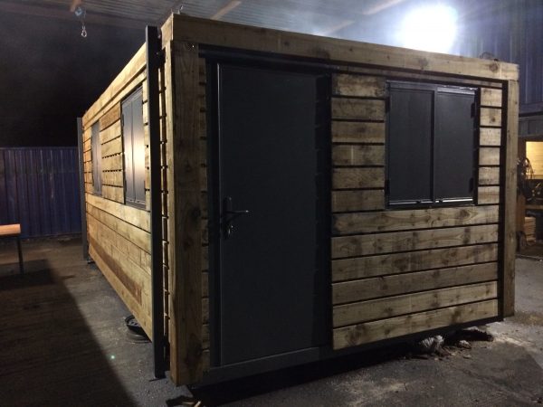 20ft x 8ft Fully clad, fully insulated portable office